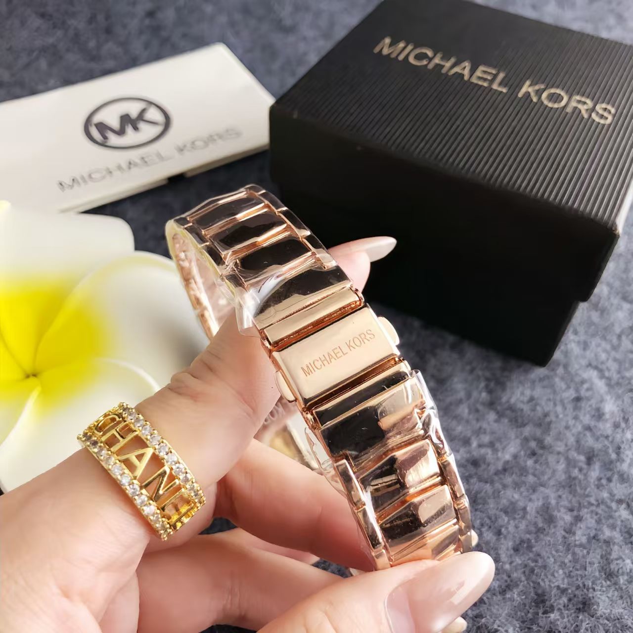 Michael Kors New Fashionable a - Luxury Bags Michael Kors review and price