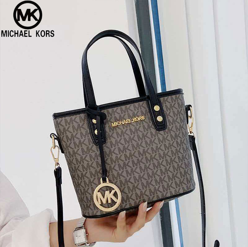 Michael Kors Ole Jet Set 2026  - Luxury Bags Michael Kors review and price