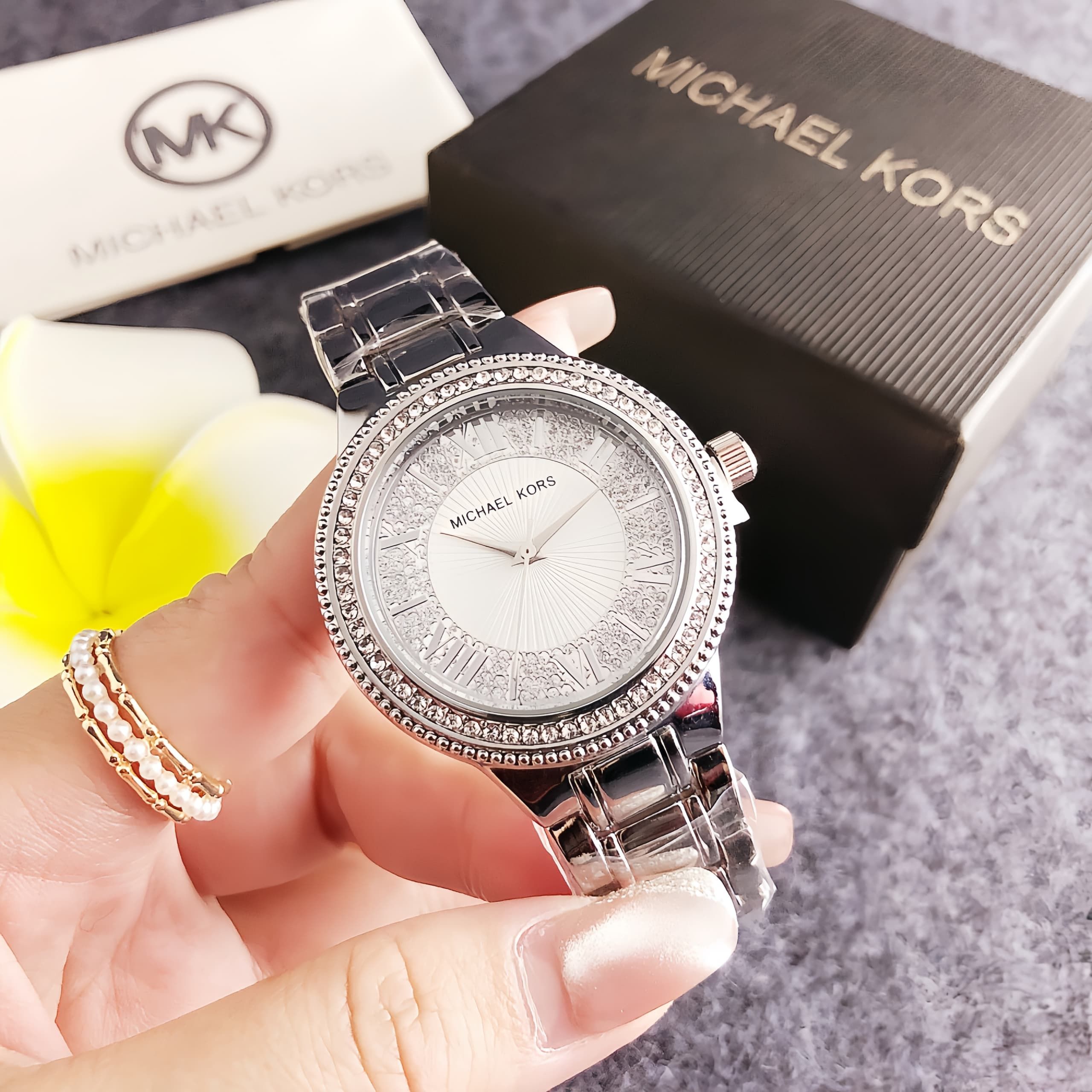 Brand new Michael Kors women's - Luxury Bags Michael Kors review and price